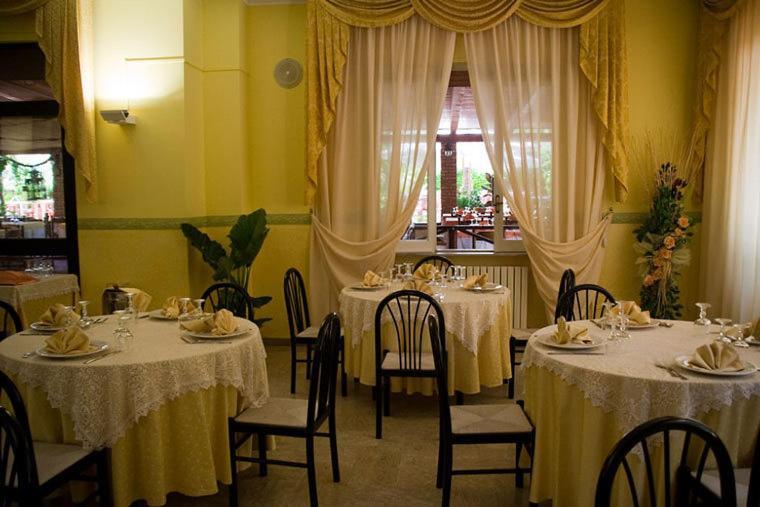 Hotel Ristorante Solari Briatico Exterior foto