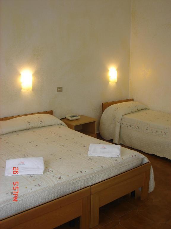 Hotel Ristorante Solari Briatico Cameră foto